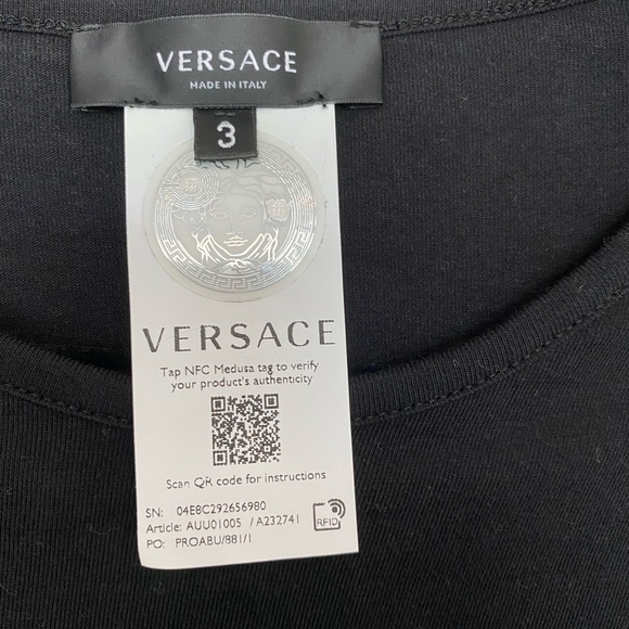 VERSACE T SHIRT. BRAND NEW. SIZE 3. - Picture 3 of 4